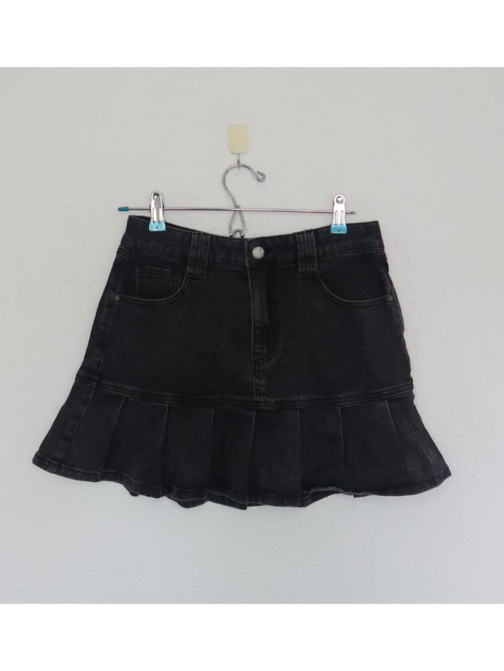 Urban Revivo Pleated Black Denim Skirt